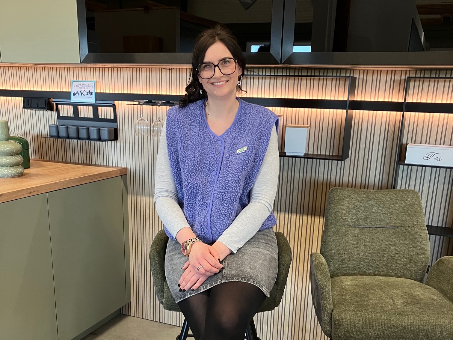 Nadine Löchle Sachbearbeitung & Social Media Einbauküchen