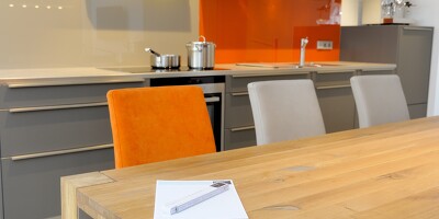 Esstisch in der Küche? Wieviel Personen sollen Platz haben, und was gibt Ihre Küche her?