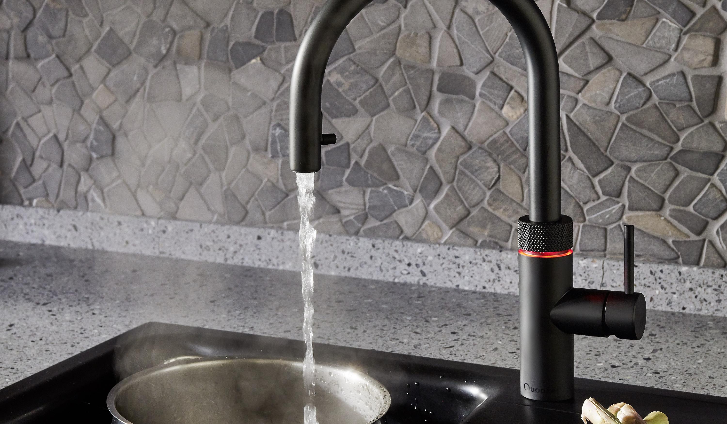 Quooker Armatur mit kochend heißem Wasserstrahl